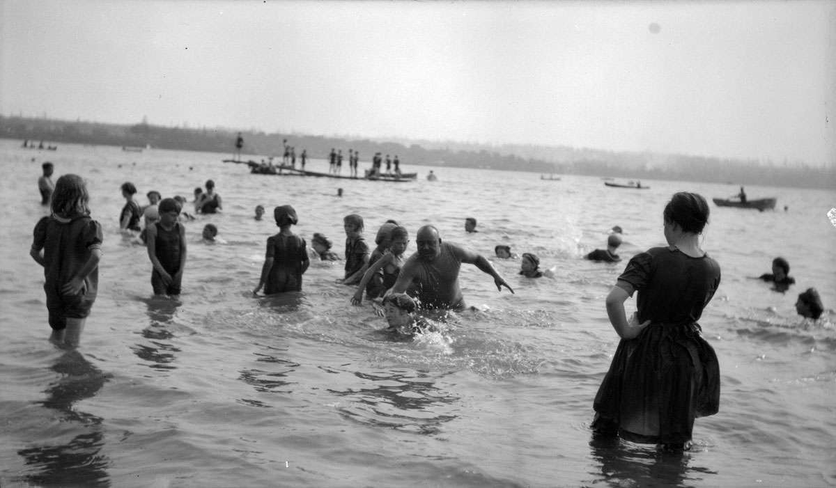 Joe Fortes (1863 – 1922)