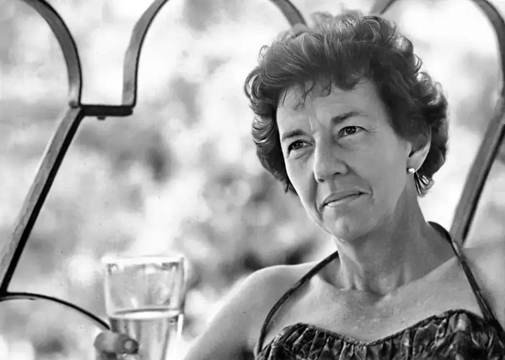 The Bush Teas of Barbados – Iris Bayley