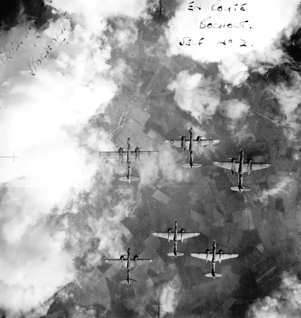 Geoff Norton Photo - Bostons in box of six formation