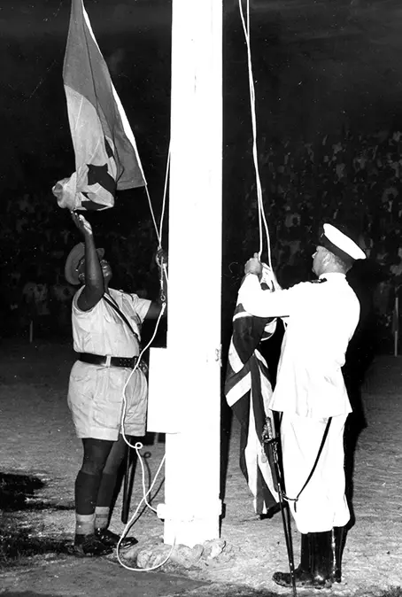 Barbados Independence 30 November 1966 hoisting the Barbados flag