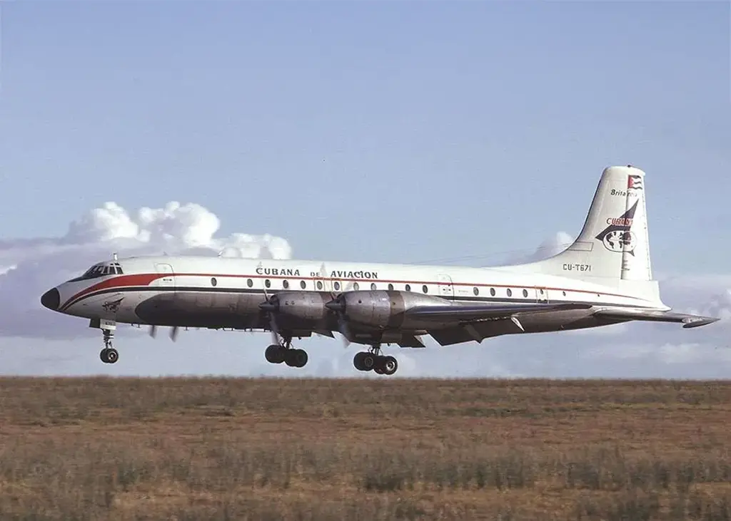 Cubaba de Aviation Britannia 318 CU-T671